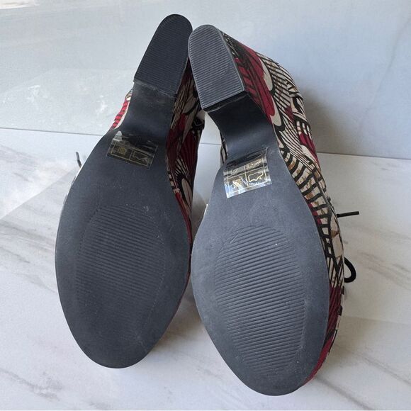 NWT Urban Outfitters Abstract Floral Motif Block Geo Heel | Women's 9 - Picture 10 of 15